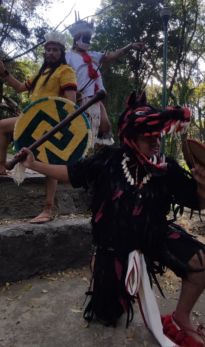 Tezcacoyotl's tweet photo. Mis dos últimas recreaciones del año 👌👌👌
#recreacionhistorica
#mexicas
#aztecas
#tecles https://t.co/XulGTXZfgk
