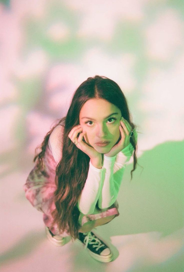 ffasbriannn's tweet photo. i used to really like olivia, now i also really like and fallin love with lana
but i still like and love olivia🫶 https://t.co/si6qL3DON2