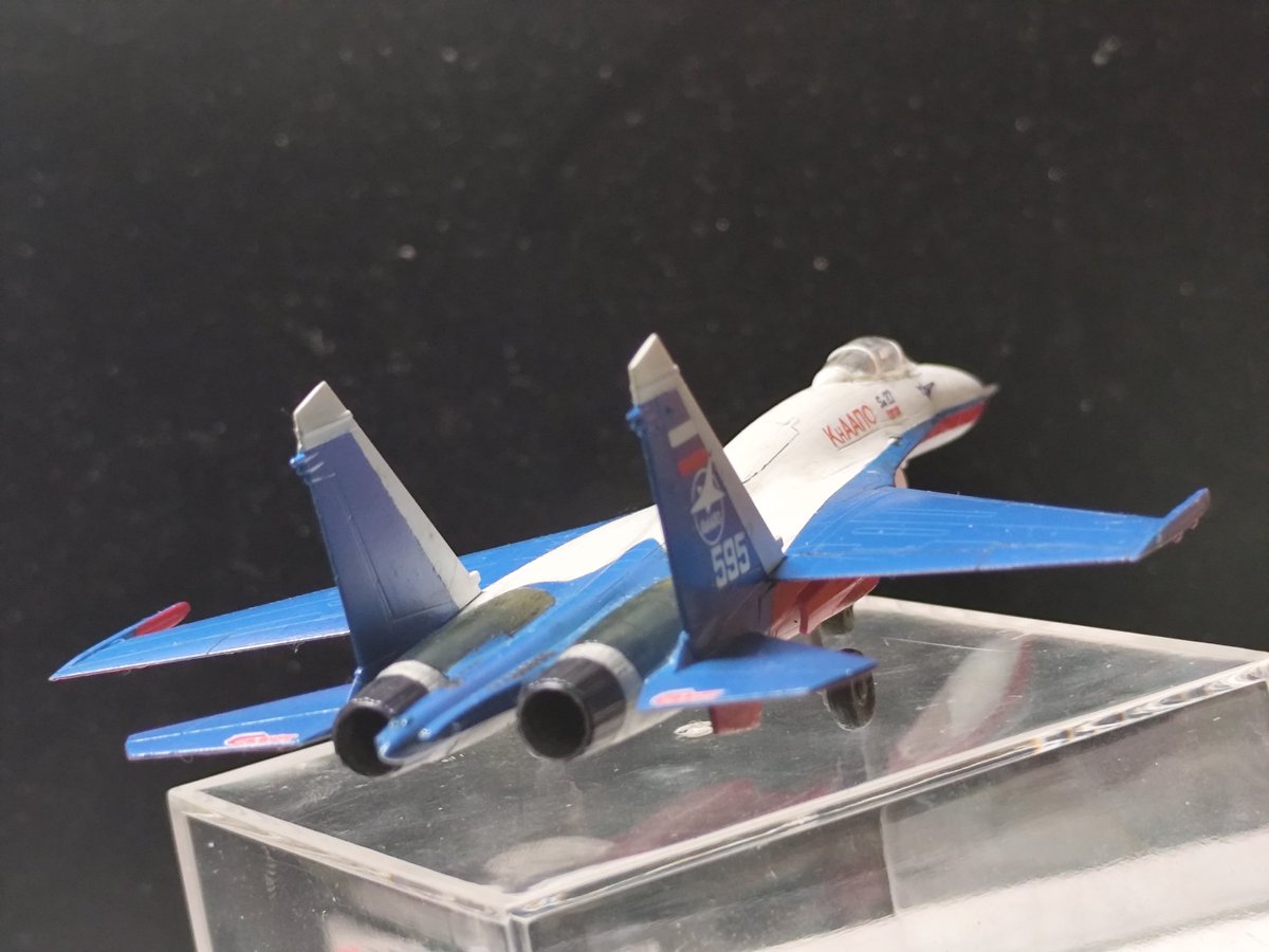 1/144 Su-27 on my avatar