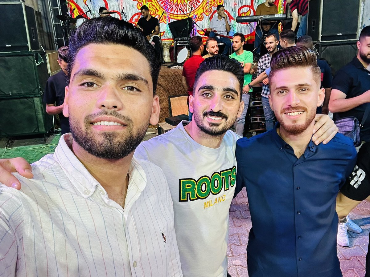 abdallahatar's tweet photo. أيمن كان اليوم بينتظر طفله الأول عبدالله زوجته الآن في المشفى وقبل إستش..هاده بلحظات تواصل مع أمه وإطمأن على زوجته
أيمن الآن شهيد 💔💔💔💔
آخر ما قاله لي أيمن صباح اليوم بدي اسمي ابني على اسمك جهزله 150 دولار نقوط 💔😭💔😭 https://t.co/Bj4irjGIGm