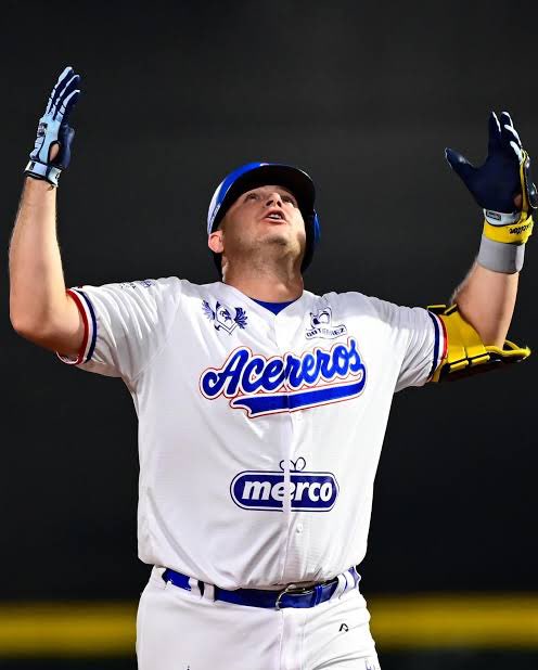 Vía <a href="/CapiLM/">Capi LM</a> 

Balbino Fuenmayor estará reforzando a los Cañeros de Los Mochis.

1B DH 3B