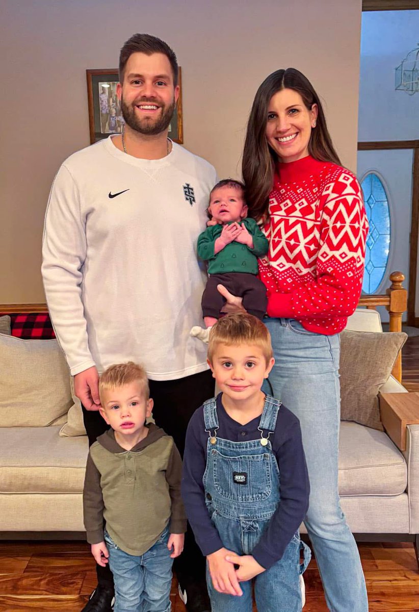 Deric Link tweet media