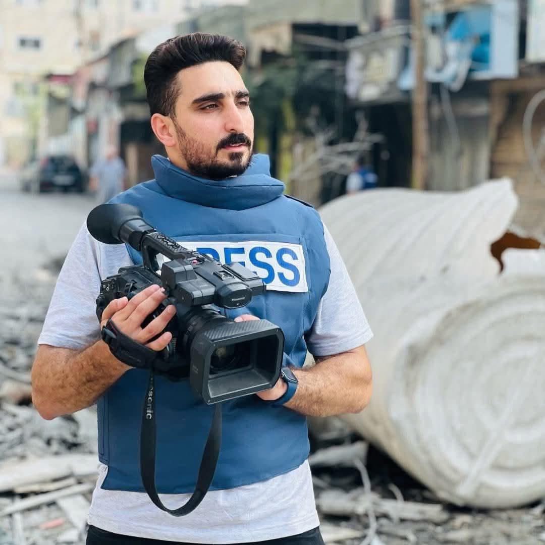 YousefHammash's tweet photo. Journalist Ayman Al-Joudi was on his way to the hospital with his wife, who was in labor with their firstborn, when he was killed by an Israeli airstrike, never getting the chance to meet his child. https://t.co/XQOmXCWFis