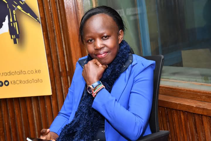 Happy Boxing Day,Jana kuliendaje?Ulienjoy Christmas? Karibu kwenye show nami Dorah Manya Mtoto WA Kiafrika ..
#Zinga 
<a href="/DorahManya/">Dorah Manya</a> 
<a href="/RadioTaifaFM/">KBC Radio Taifa</a>