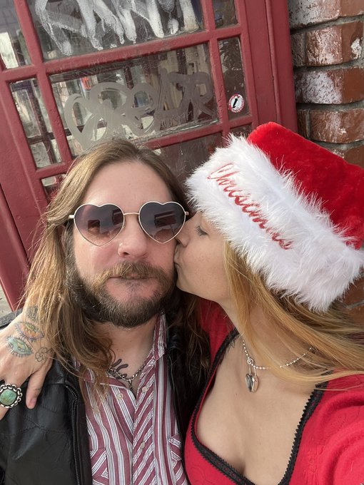 Watch Sarah Vandella's leaked NSFW photo on TwXstars