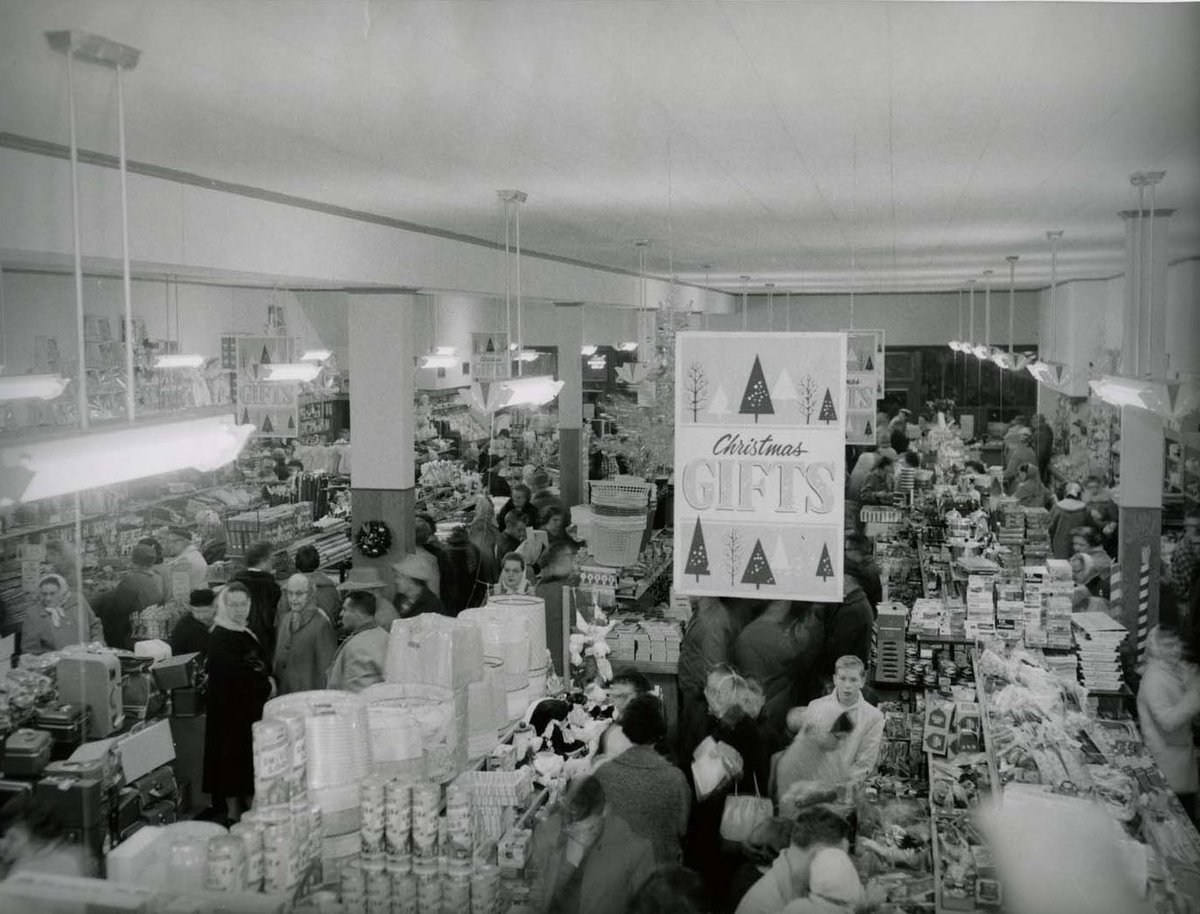 Christmas shoppers in Rugby, ND
1960