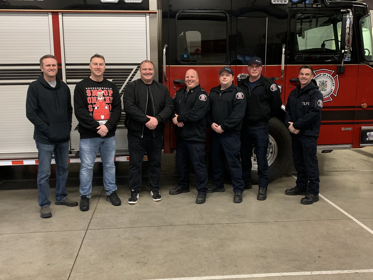 TLFDFire's tweet photo. It was great to visit our on duty #TLFD crews today. Fire crews are on duty 24/7 including the holidays and are often kept away from their families. Thank you for all you do to keep our community safe! Merry Christmas! https://t.co/9tBauh6Bp1