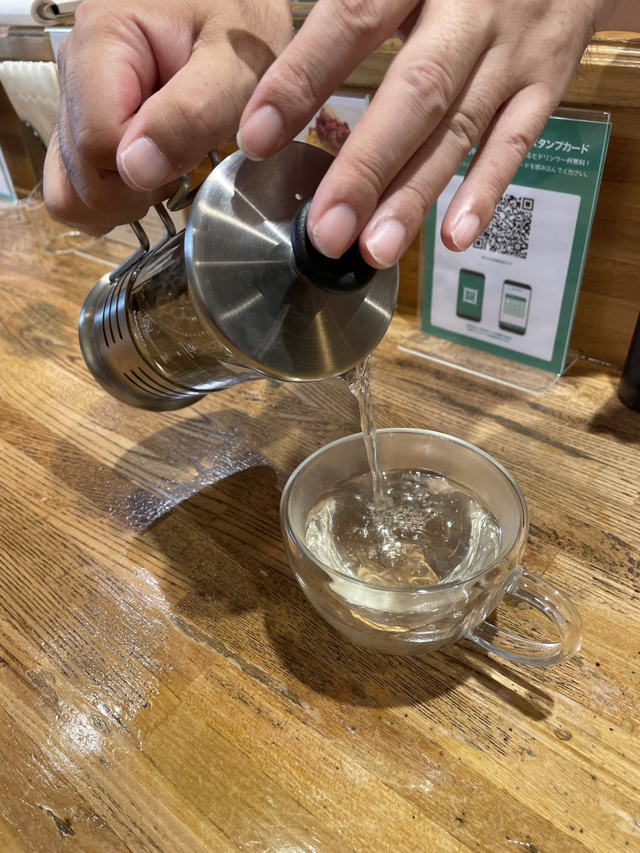 beecafe_gallery's tweet photo. Bee cafe gallery⭐︎只今『IN THE RooM』開催中。13:00-19:00クリスマスで騒ぎ疲れた方はぜひのんびりメニューの「出汁」でもいかがでしょう。@z_xxk #東村山 #beecafe #exhibition #個展 #イラスト #アート #zxxworks https://t.co/WyZWIFyUBZ