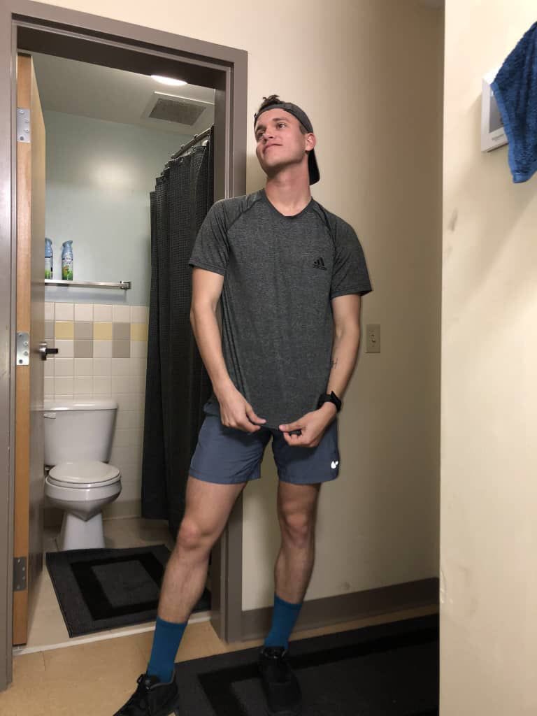 Nickkeyes182780's tweet photo. How do I look? https://t.co/gx9fZ4Z3jp
