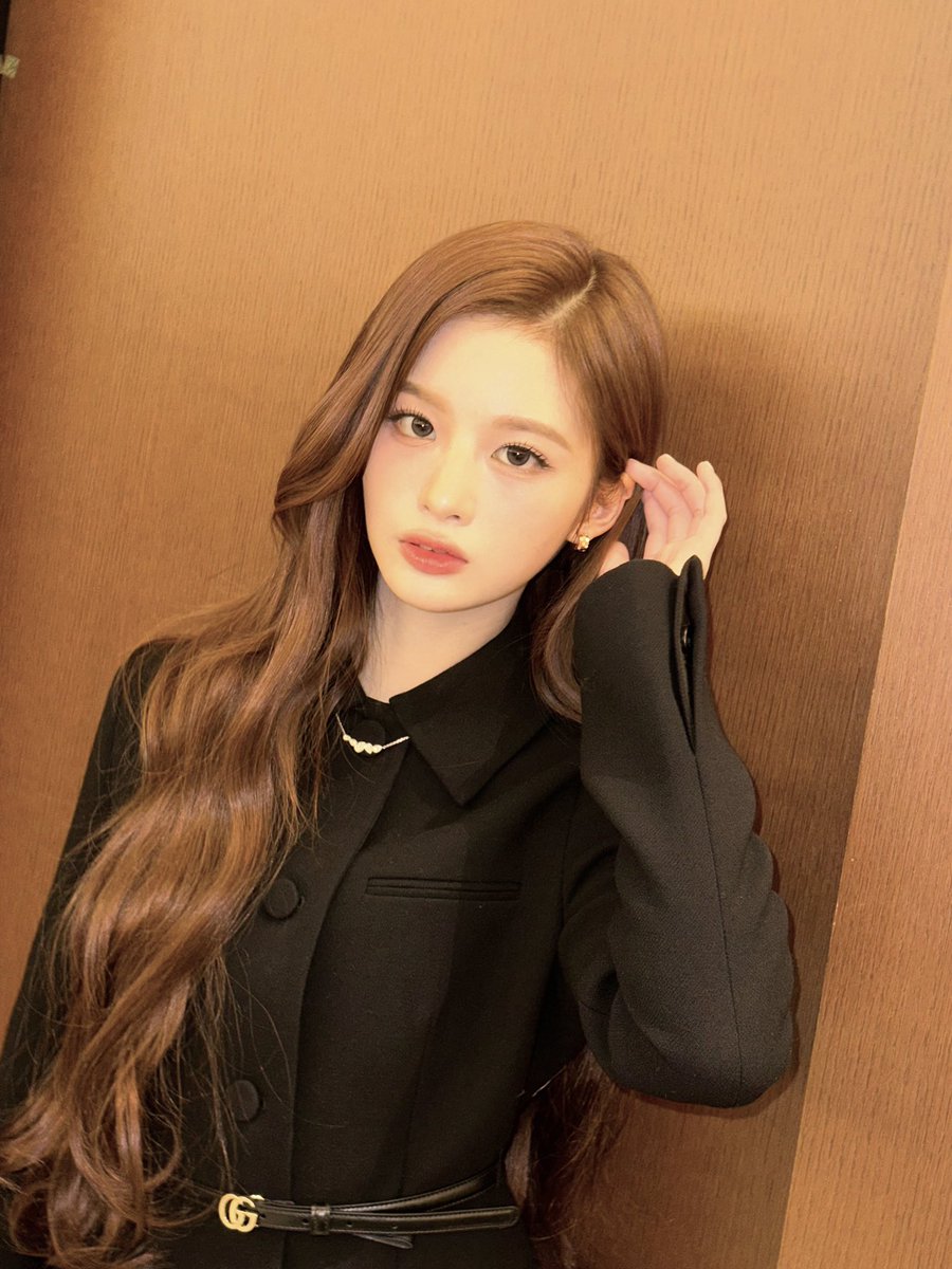 WE_NMIXX's tweet photo. ❄️🩵🖤

#NMIXX #엔믹스
#설윤 #SULLYOON https://t.co/PPKchDwTER