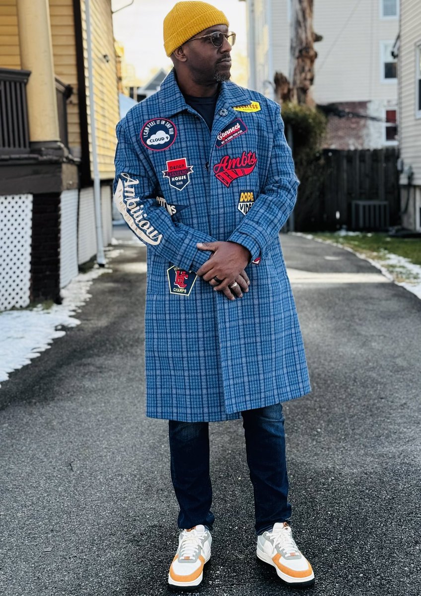 DarcEthics's tweet photo. This very well might be the only time I post a picture of me. Dripped in creativity and stitched with ambition. Every patch tells a story—today’s fit is all about making bold statements. #PoweredByRemeoner #BeYourOwnHero #RTGB #RedTagBrand https://t.co/jea3brBd20