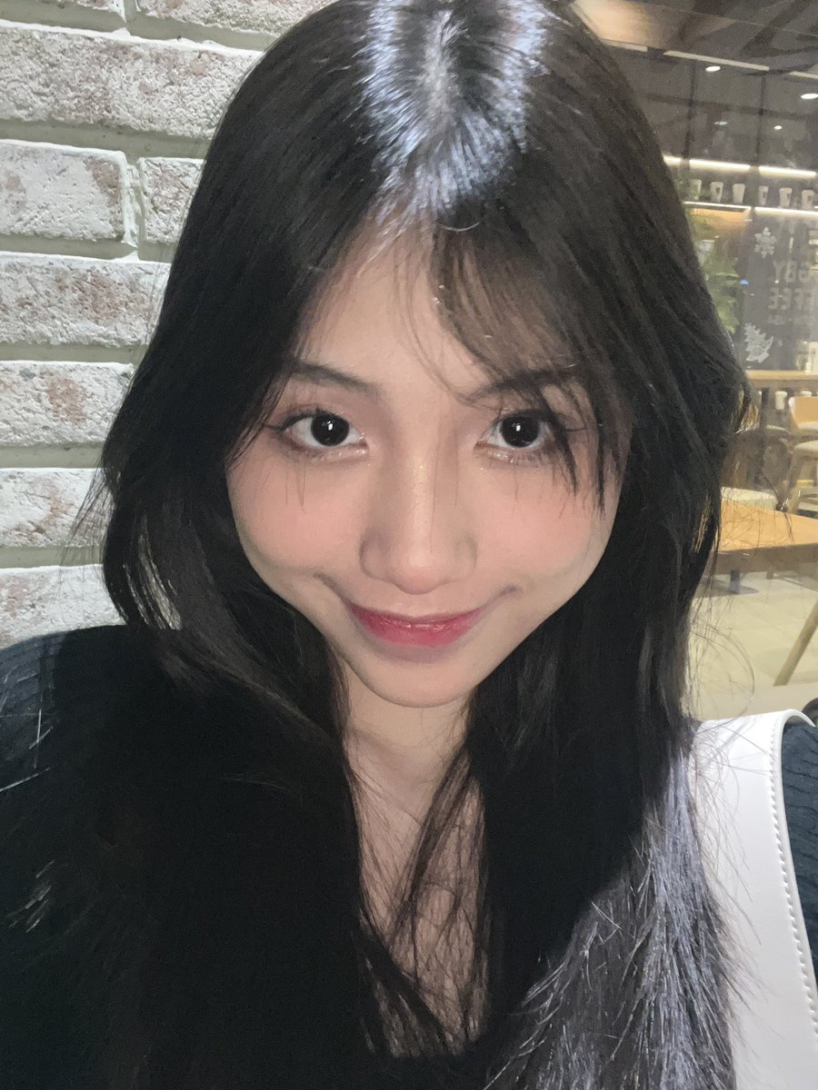 Michie_JKT48's tweet photo. semangat #KaMich 🤓🤓 https://t.co/SHpoiG2XVc