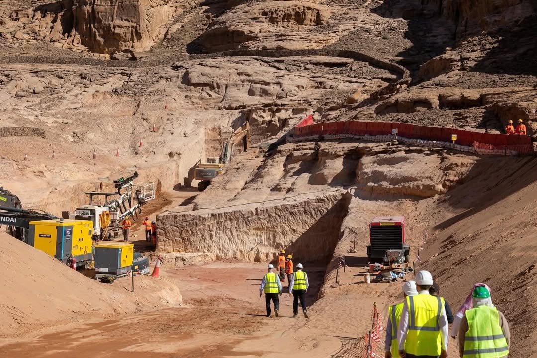 GCC_Olayan's tweet image. A glimpse of the Sharaan Resort project in #AlUla, where our Atlas Copco equipment is proudly operating.
This iconic project highlights the region's development and heritage preservation, and we're proud to support it with reliable equipment.
#SaudiProjects #SaudiVision2030