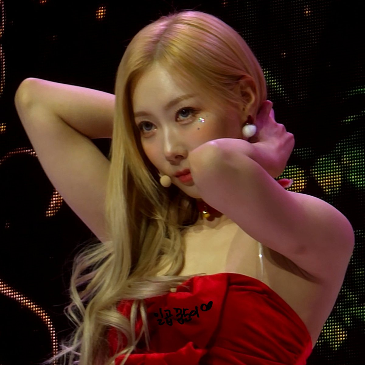 hourly handong tweet media