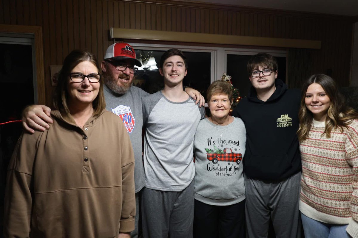 Danny_gray's tweet image. Merry Christmas to all!!!
From the Gray’s