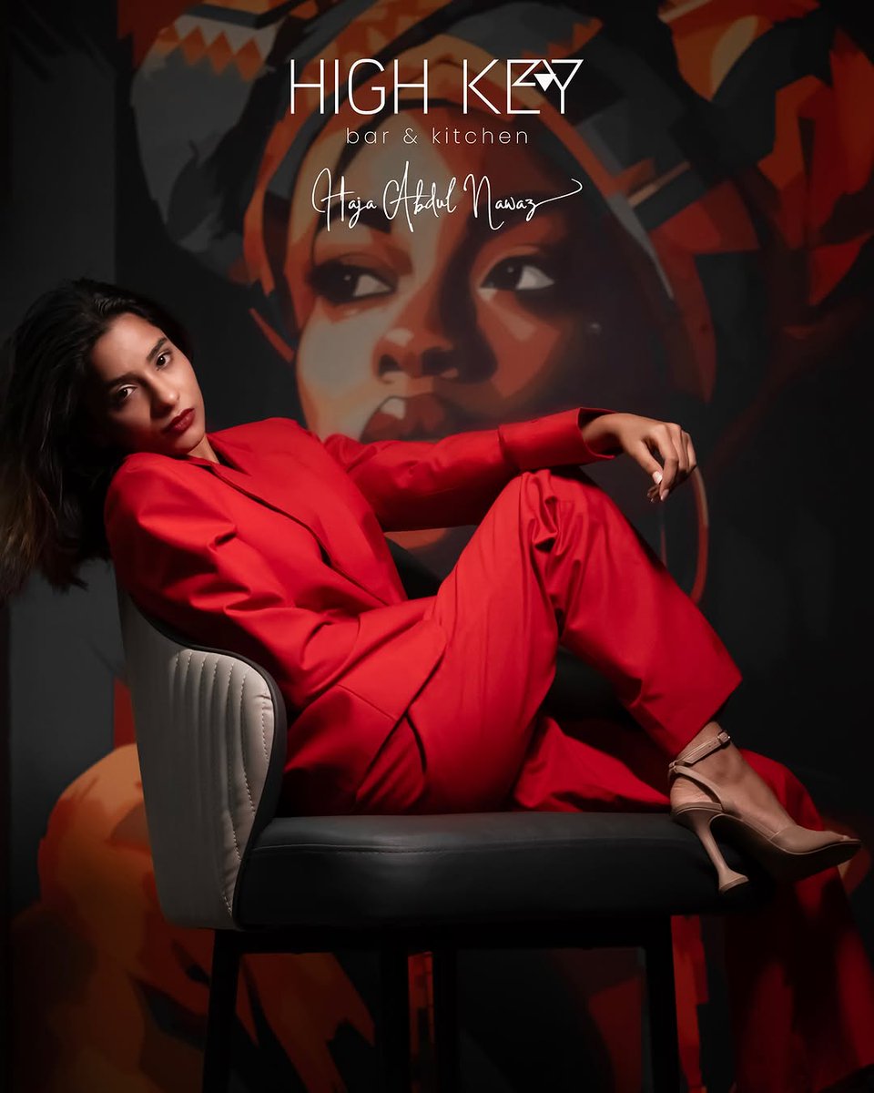 the_aurora_sinclair tweet media