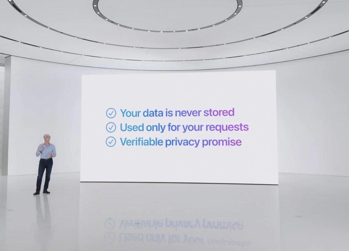 AppleLeaker tweet media