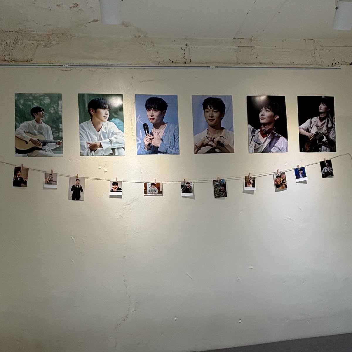 camping_pkh's tweet photo. 강���이네 캠핑장 ೀ⋆｡⛺️₊˚✩

박강현 배우님의 생일���페
오늘부터 시작합니다˚₊·—̳͟͞͞🧡

카페 모든 디피 소품들은 눈으로만 감상 부탁드립니다♡⃛

🗓️ 2024. 12. 26 ~ 12. 28
📍파티세리 로그

#HAPPY_KANGHYUN_DAY
#강현이랑_캠핑가자
#강현이와_함께_별빛_너머로 https://t.co/Hv6BcmS7FB