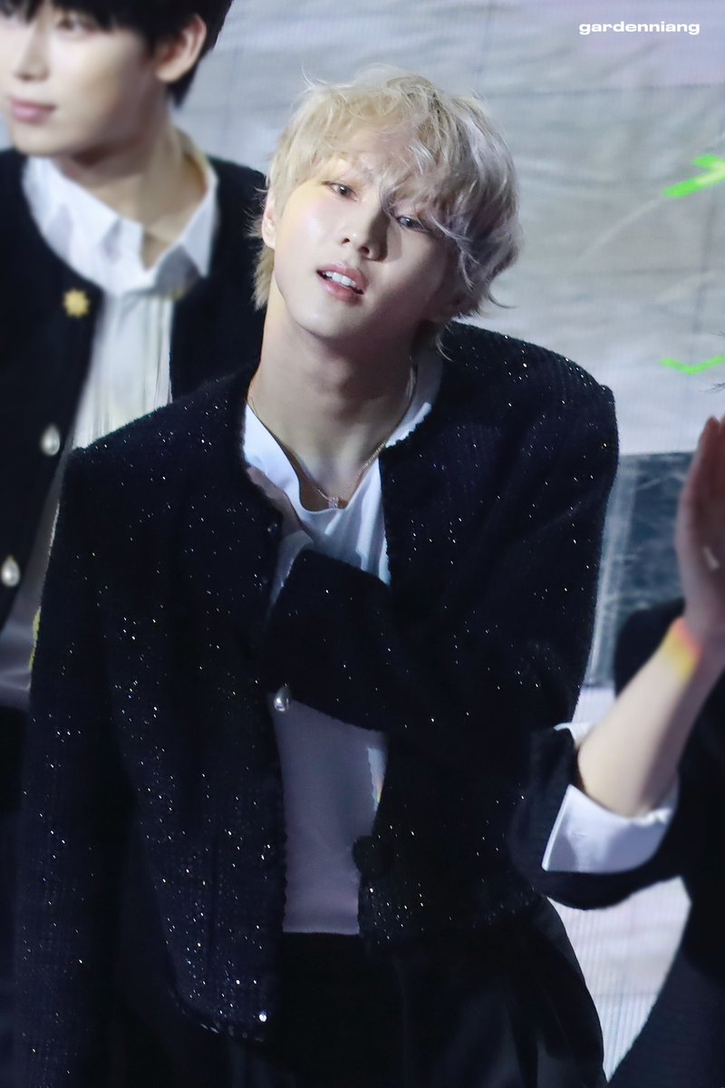 241225
오랜만이다🥰

#정원 #JUNGWON #엔하이픈_정원 
#엔하이픈 #ENHYPEN #ENHYPEN_JUNGWON