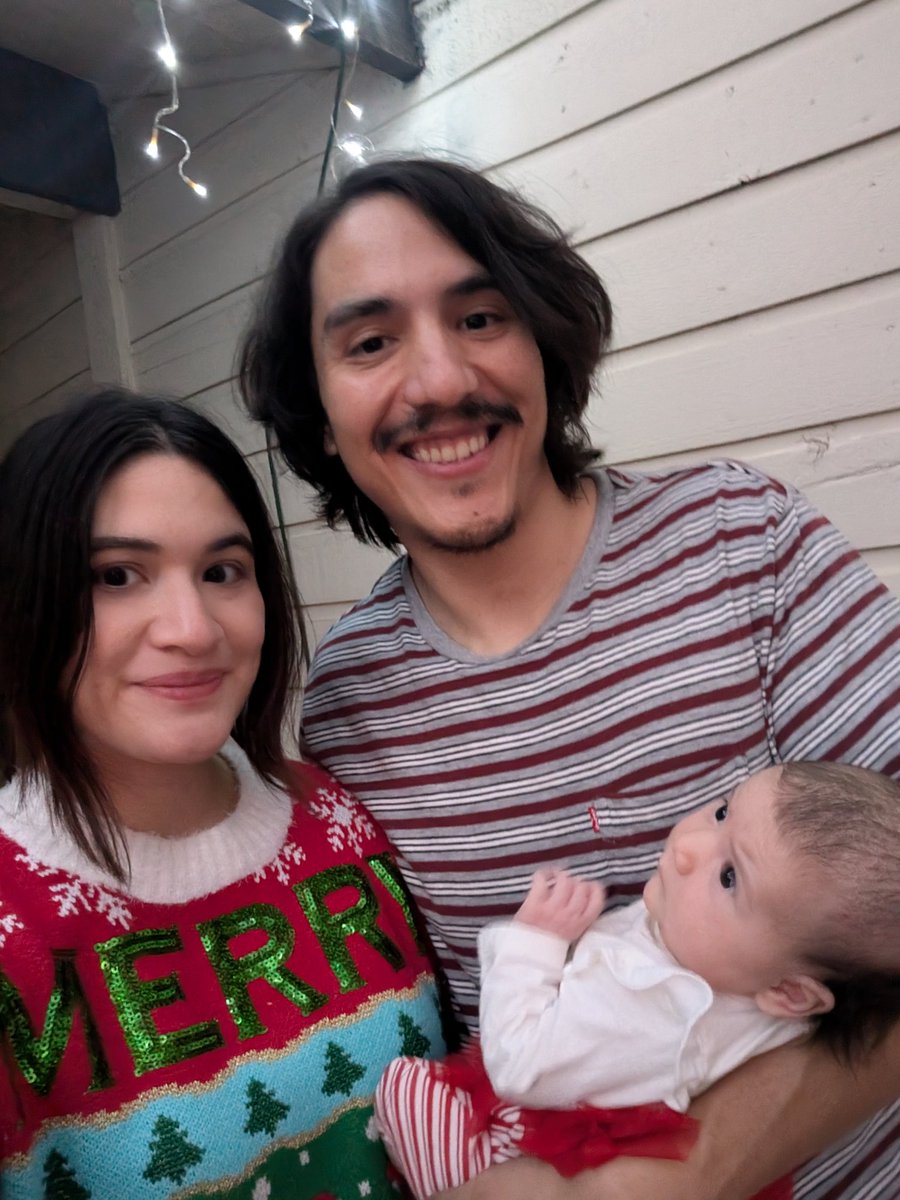 First Christmas as a family of 3 ❤️🎄