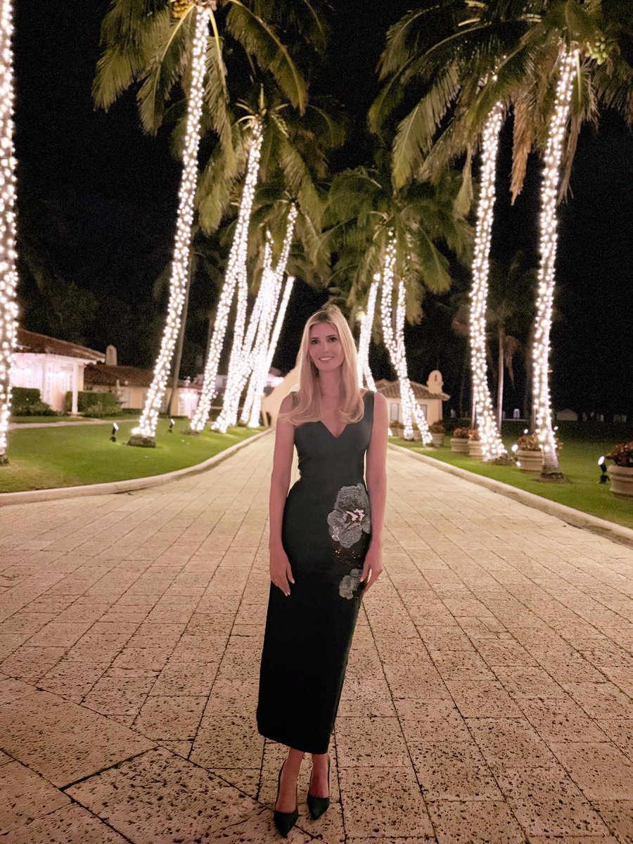 IvankaTrump's tweet image. 🌴🎄🕎✨