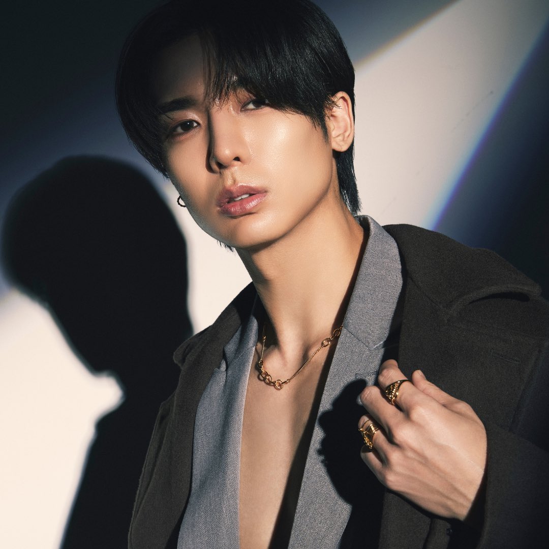 AnY_space_ay's tweet photo. 【本日23:59でAnY spaceの販売が終了！】

AnY SPACEを手に入れられる
ラストチャンス！
ぜひ公式サイトをご覧ください！

▼キャンペーン内容
実施期間：～12/26（木）23:59まで
１. FIRST COLLECTIONの商品が50%OFF！
２.全商品を対象に送料無料！

#AnYspace #安達祐人
@AYUTO_official https://t.co/U8EtrV9Icj