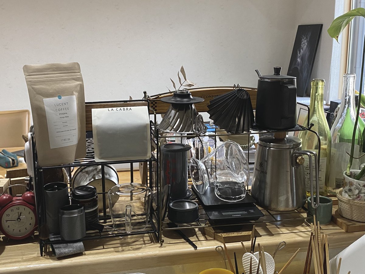 TT__Photo's tweet image. はまって3年、もう当分増えることはない（であろう）器具たちと肩身が狭そうすぎるグラインダー