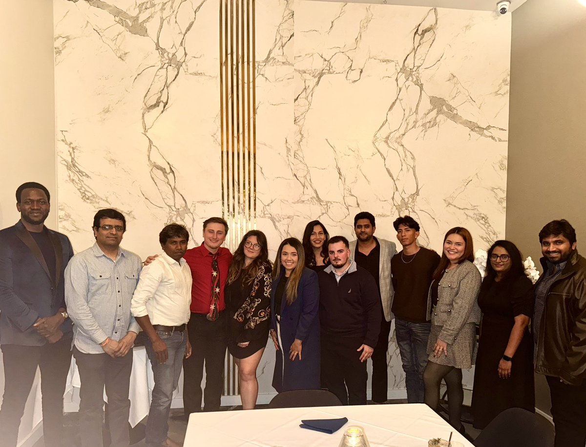 anlarrteam's tweet photo. Wishing everyone Happy Holidays from all of us at ANLARR. May this holidays bring joy, peace and happiness. Here's to making 2024 a year of success &amp; memories. 
#MerryChristmas #HappyNewYear2025 https://t.co/HX0VxutfXg