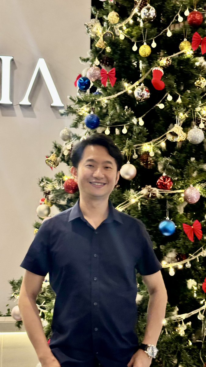 Merry Christmas and happy new year 🎅🤶👏