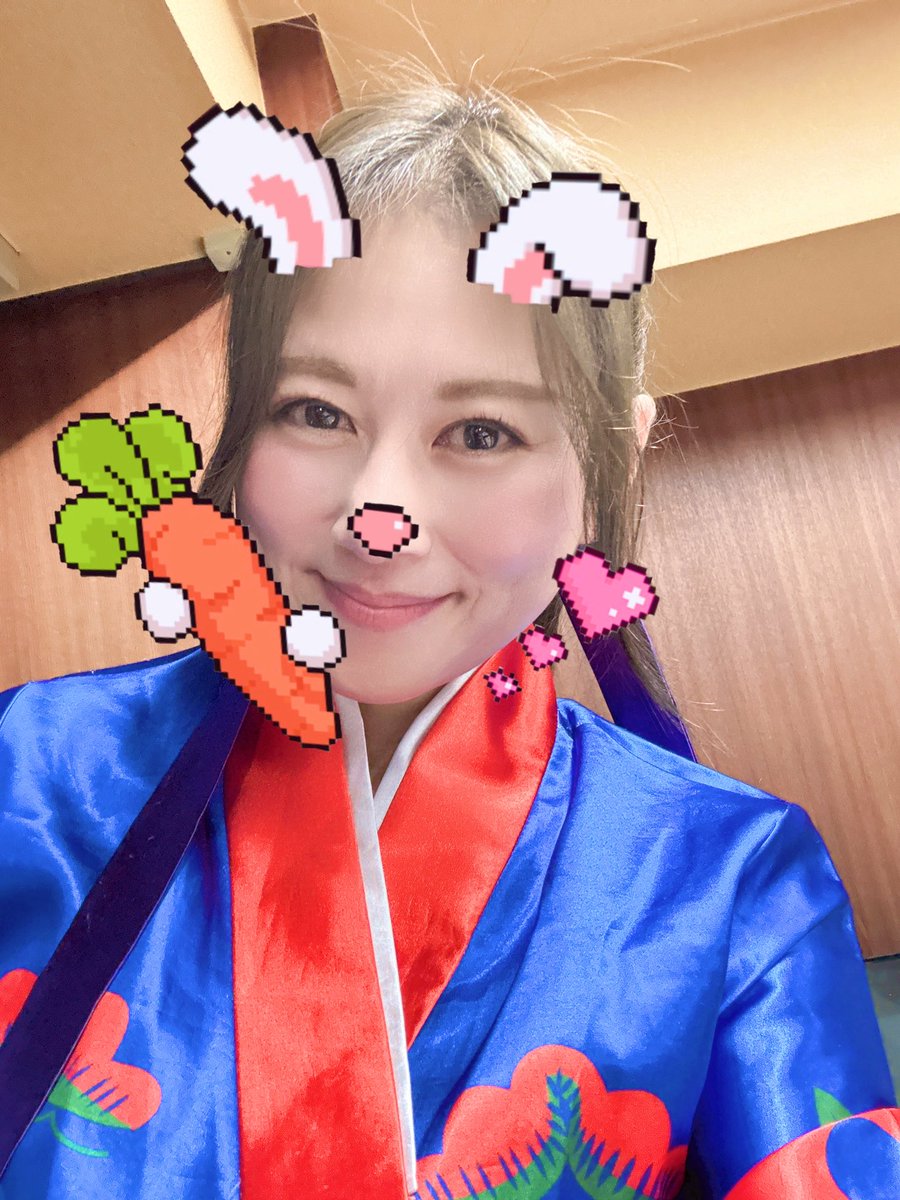 ran_chunon's tweet photo. 1日遅れのMerry Christmas🎅w
今日は #オークラ武蔵中原 店様にきてるよ!
久しぶりのワリンちゃんの衣装✨
常連さんにも年内に会えて嬉しいな♪
しかも、今日は、#deru'skitch もきてるー!!
#PR https://t.co/UzPI8175or
