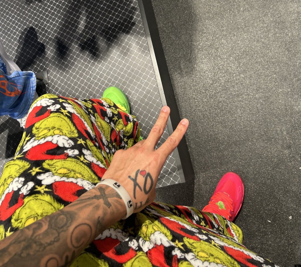 YaBoyMclovin3's tweet image. Perfect time to bring out the Rick &amp;amp; Morty MB.01 🔥🔥🔥