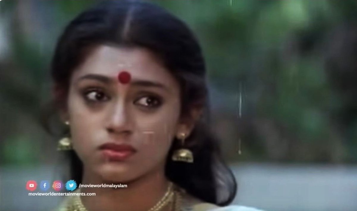 ഞാൻ പോയ്കോളാമ്, രാവിലെ വരെ സമയം തന്നൂടെ  .. Mira's (or Miranda's) words still ring in my mind.
There are numerous highly acclaimed M T films, but 'Abhayam Thedi' will remain closest to my heart, perhaps to do with the Mumbai girl, coming to her ancestral home, seeking her roots.