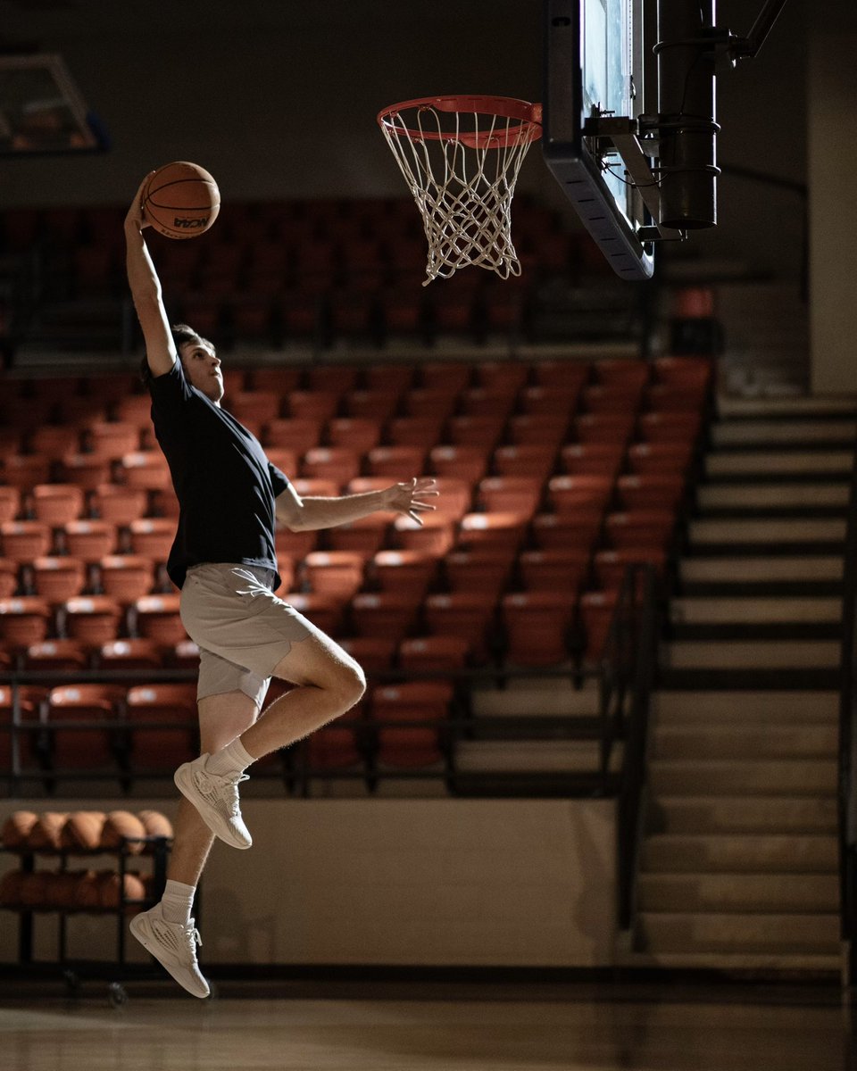 TravisMathew tweet media