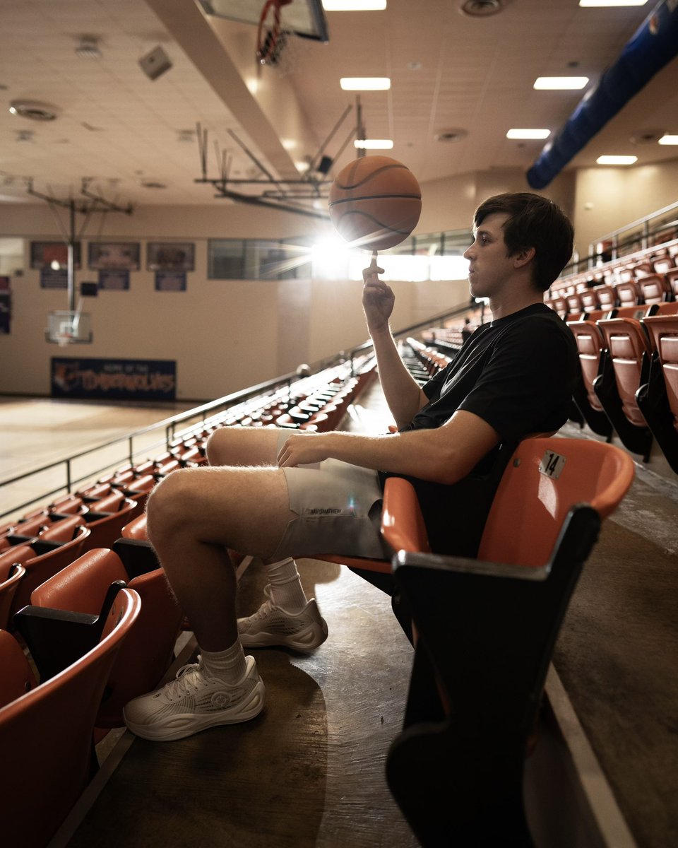 TravisMathew tweet media