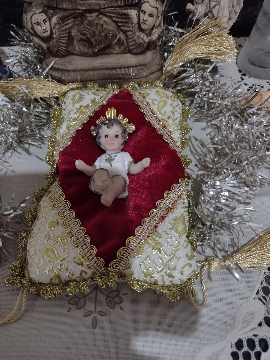 *Menino Jesus do altar principal da minha casa !!! Amooooooo !!! 😍😍😍