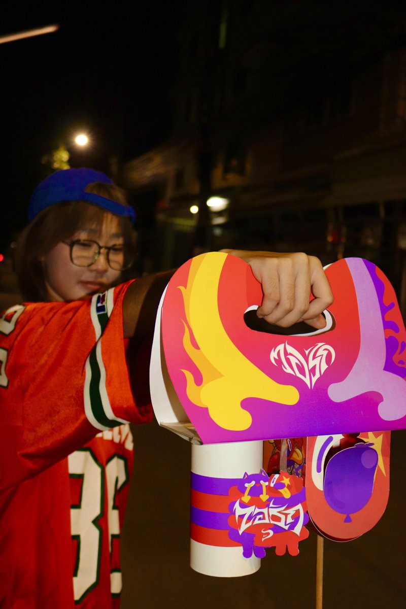 1nov_gallery tweet media