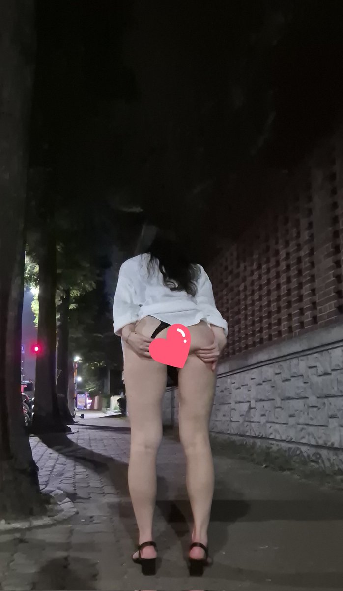 오늘 부천이나 인천에서 부커만남 가능하신 부커님들 계실까요~? 초대남 2~3명이랑 같이 놀아도 좋고 부커끼리만 놀아도 좋고요 :) 
#부커만남 #커플만남 #초대남 #쓰리썸 #갱뱅 #야외노출 #섹트