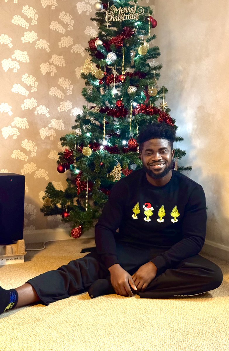 Merry Christmas guys, I tried really hard this year but I couldn’t do the matching pj.🤦🏾‍♂️ We go again next year.