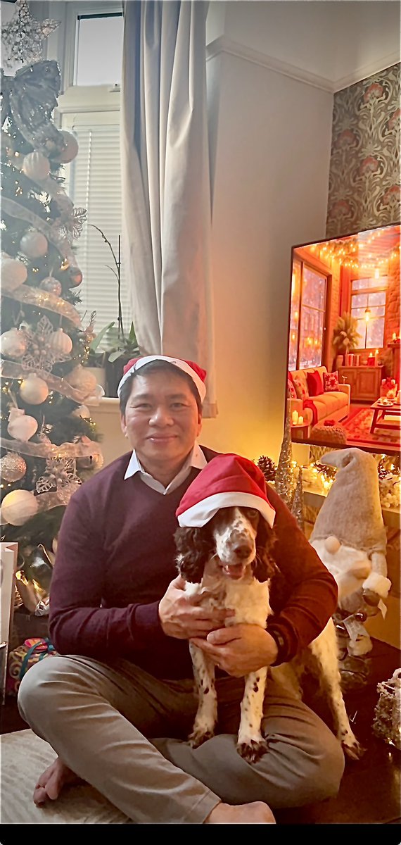 Hope you all had a wonderful Christmas. 

Pepe sends wagging tails and happy purrs to keep the holiday cheer going!