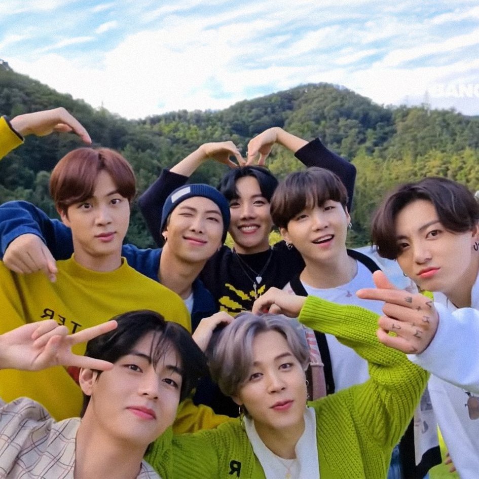 _BTS_FAN_BOY_'s tweet image. Can i get 50 replies?

WE LOVE YOU YOONGI
BTS IS SEVEN
#YoongiNeverWalksAlone