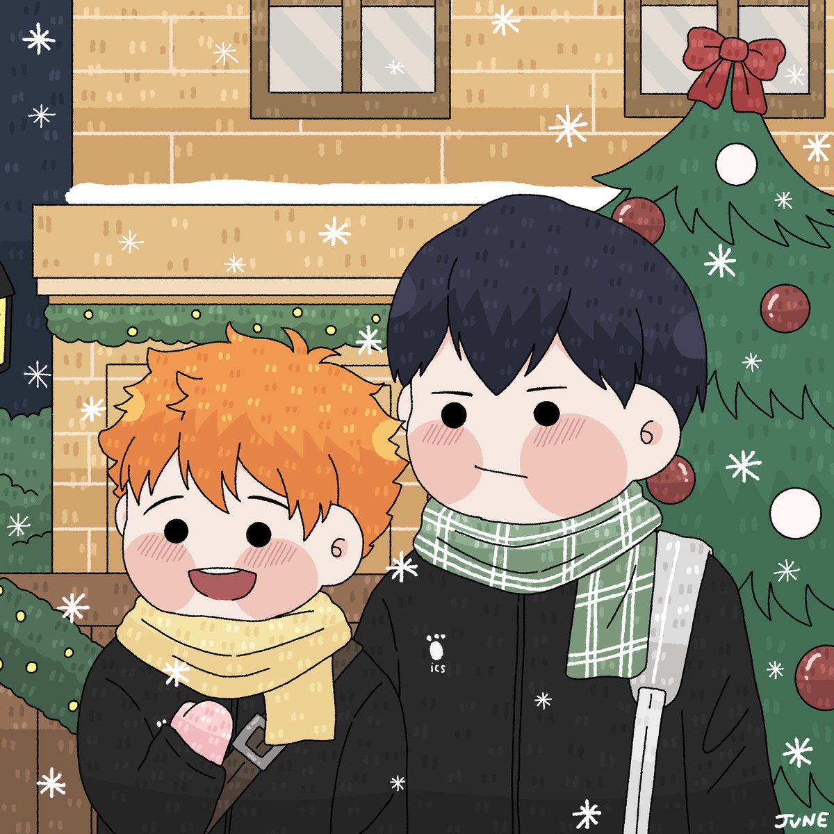 chubbyjunee's tweet photo. It’s snowing! https://t.co/atIBScdHWO
