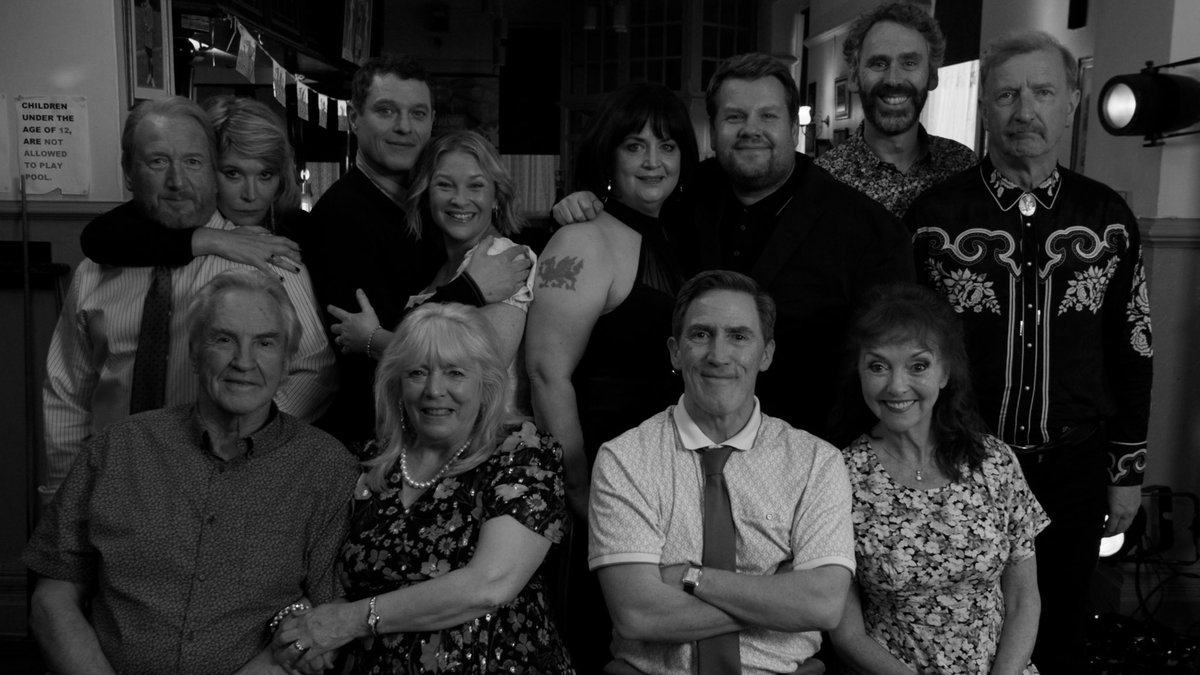 RATINGS! #GavinAndStacey bowed out with a phenomenal figure of 12.3 MILLION viewers last night, winning Christmas Day by a landslide and even beating its own previous record of 11.5 million live viewers. Absolutely sensational 👏🏼