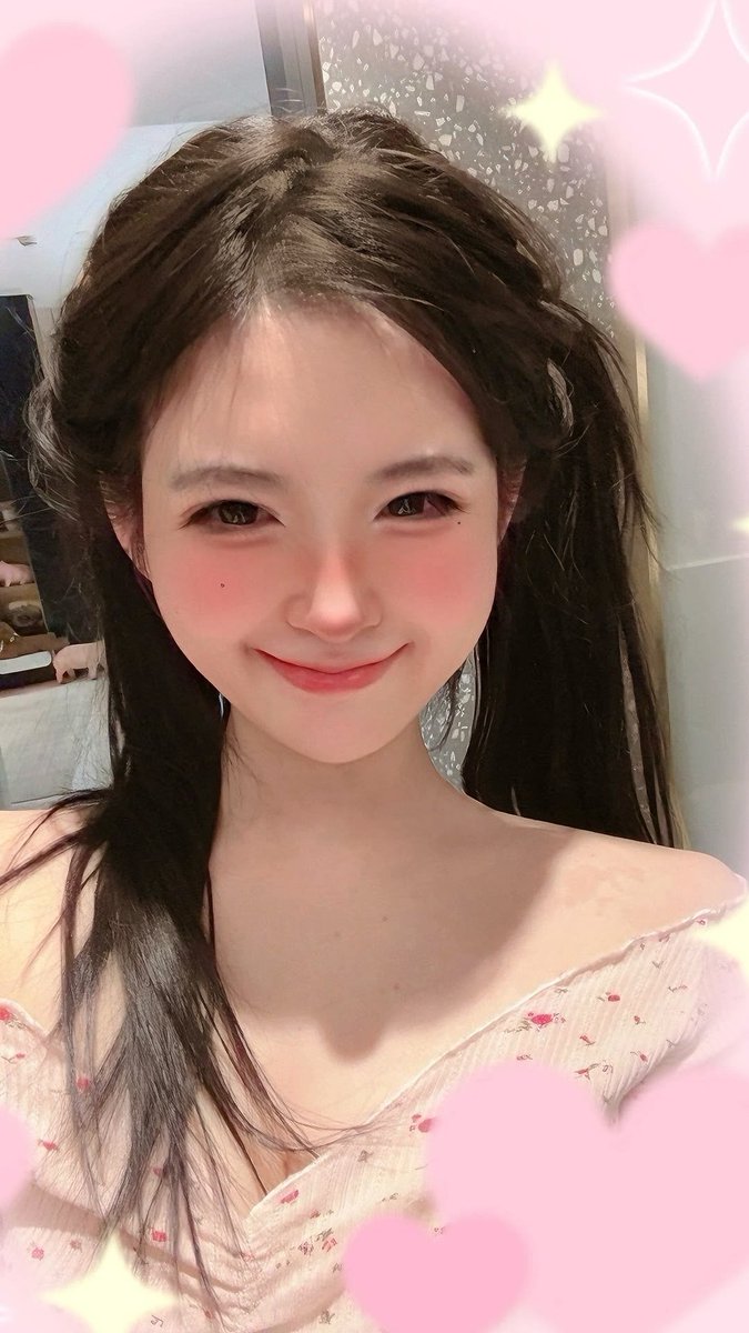 长的可爱当然是为了更反差啦♠

#媚黑 #鸡巴套子 #反差婊 #肉便器 #吞精 #羞辱 #骚货 #婊子 #母猪 #校妓 #贱货 #公交车 #堕落 #校鸡 #性瘾  #辱骂 #反差  #变态 #投稿 ＃黑爹 #黑人 https://t.co/w0Yb6uB8UL