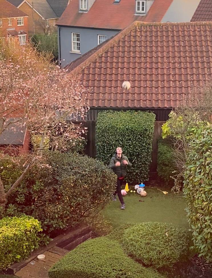 TobyRobins82958's tweet image. Back at it today with a bike ride and football practice 🚴⚽️
#fitness #reps #ballcontrol #hardworkcontinues #improving