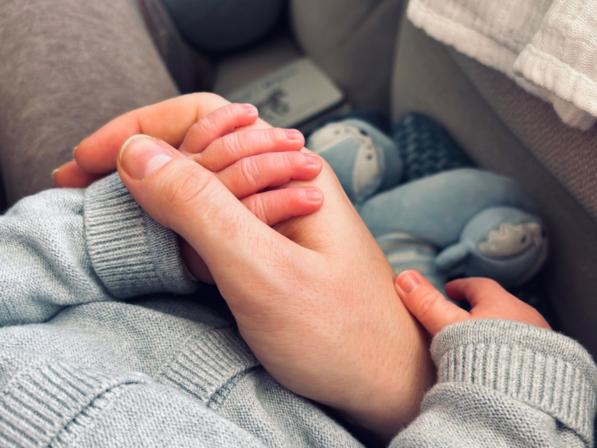 Better late than never because of the special news ➡️
🌟AUGUSTUS Balafoutas🌟 has enriched our life since this November ❤️

Have a lovely holiday season and a great start to a healthy 2025 filled with all that makes you happy.  🤩