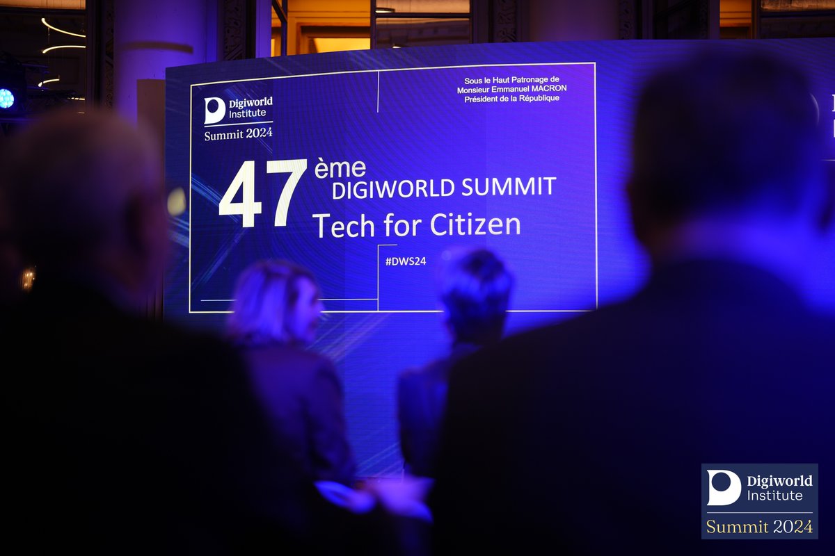 oliviersichel's tweet photo. Riches échanges au #DigiWorldSummit sur la réindustrialisation en France et en Europe, aux côtés d’ @OlivierGIRARD et Éric Labaye.

La #TransitionNumérique et l’intelligence artificielle sont des leviers majeurs pour revitaliser nos territoires et renforcer notre compétitivité. https://t.co/qsK8sgwp35
