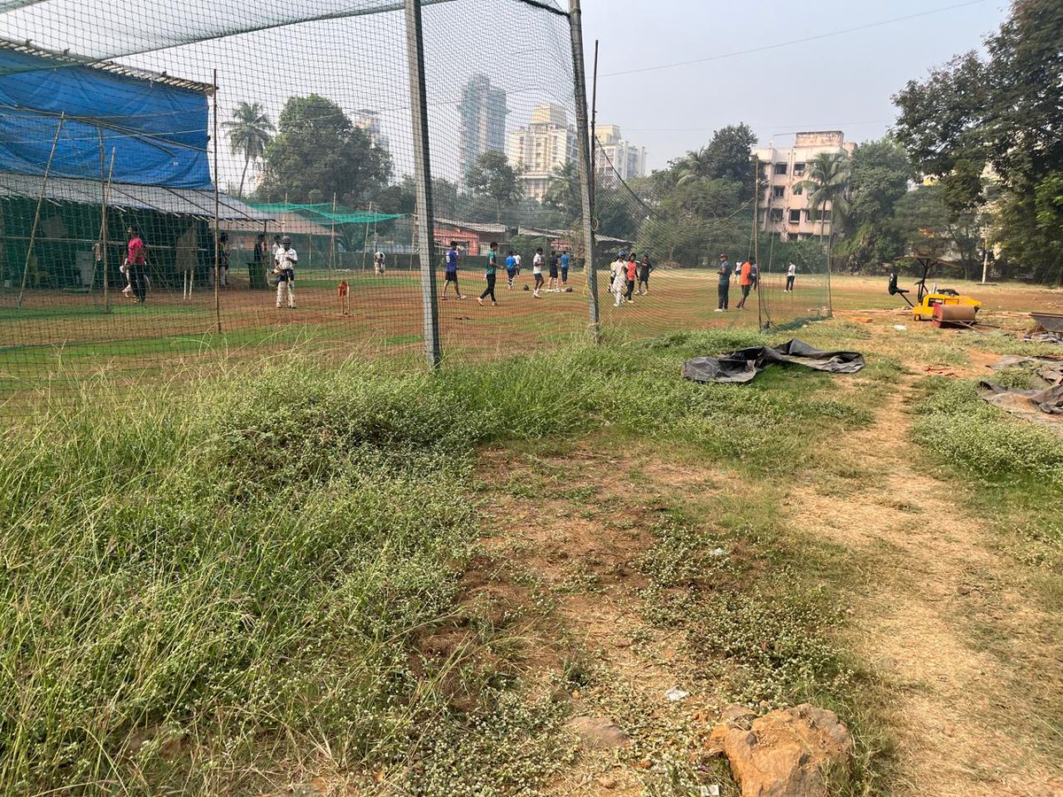 SanjayRupadhyay's tweet photo. I conducted a meeting for the development of the ground and garden at Kastur Park, Plot No. 620, Inner Association. During the meeting, I was felicitated with a shawl and a bouquet.

#KasturPark #GroundDevelopment #GardenDevelopment #CommunityMeeting #ParkDevelopment #Borivali #SanjayUpadhyay