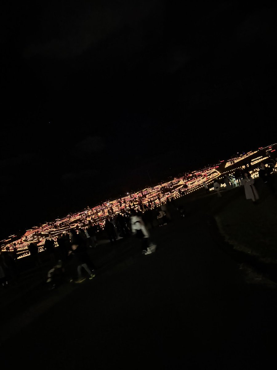 キャンドル🕯️ナイト
ばり楽しかったなー
寒かったけどきれいやった！
#海の中道
#キャンドルナイト
#福岡