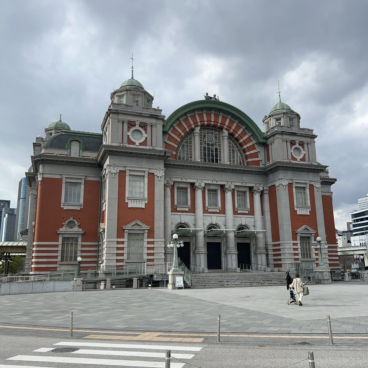 yellowcat0's tweet photo. 大阪市中央公会堂ガイドツアー https://t.co/NqnntMCYwn