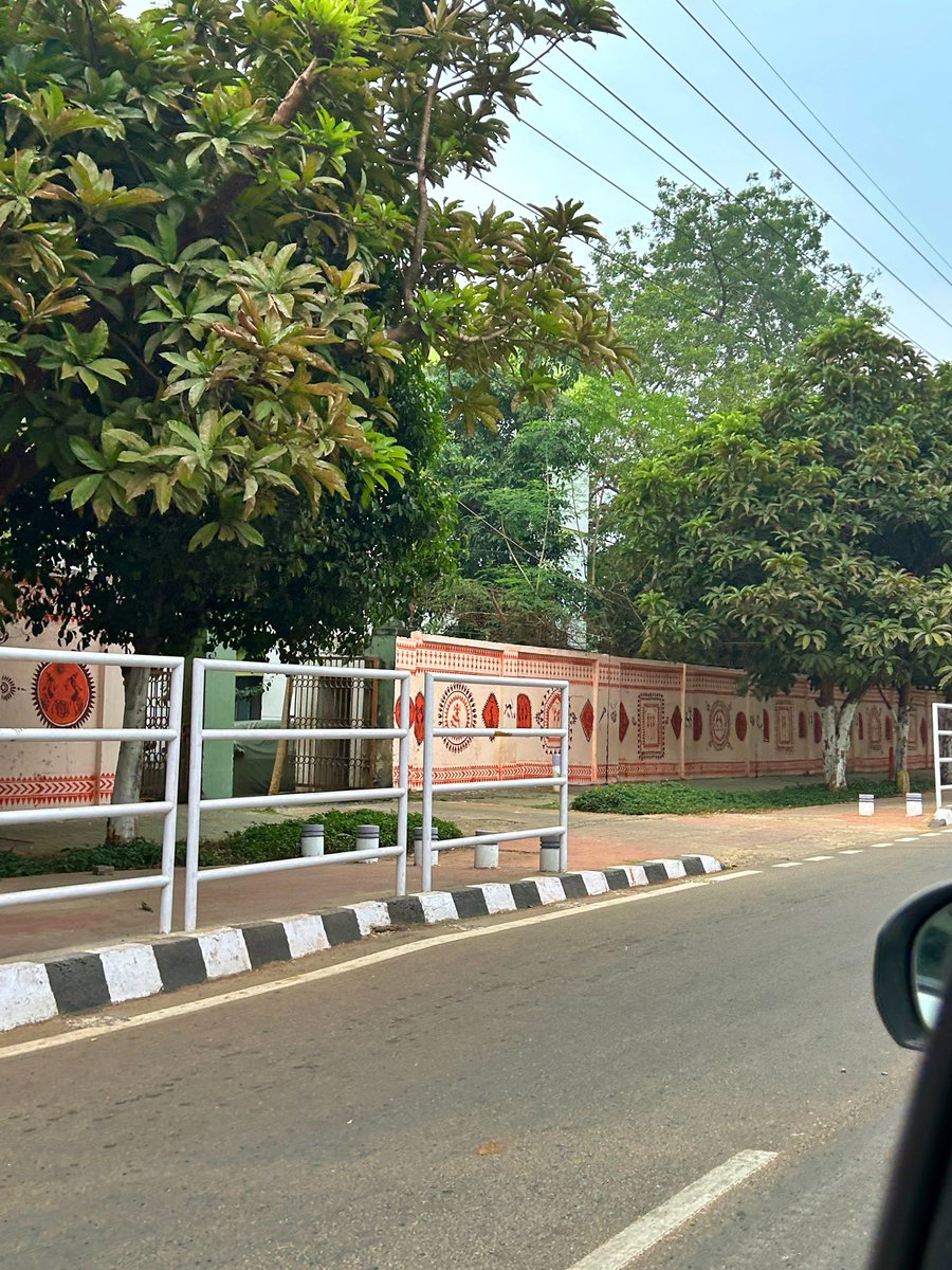 aaraynsh's tweet photo. Landed in Bhubaneswar. My observations:

- Less traffic  
- Well-planned roads, footpaths, greenery, and minimal garbage or dirt  
- Good infrastructure  
- Sports facilities and stadiums are everywhere  
- Many IT and corporate offices  

A highly underrated city and one of the most promising tier-2 towns!